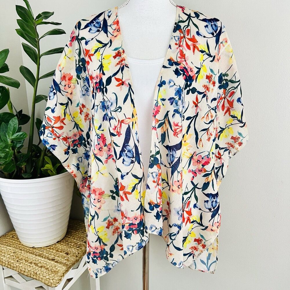 Save the Ocean Floral Lightweight Kimono Wrap. OS. EUC.